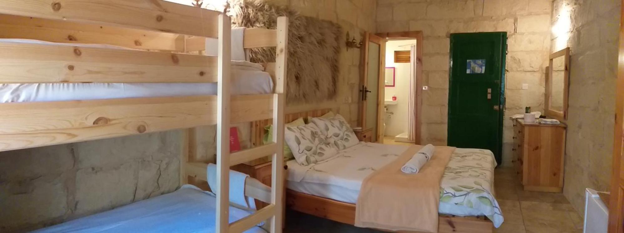 Happy & Healthy Gozo, Self-Check-In Guest House Victoria Habitación foto